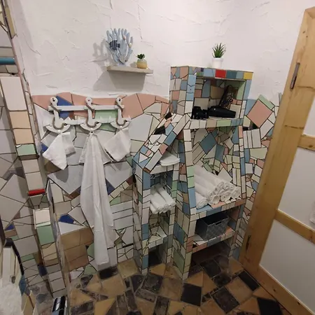 Beim Maler Gandi Apartment *